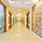 Fabhotel Hill Park